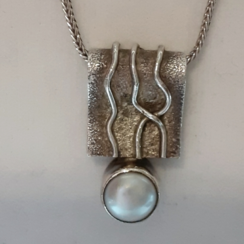 Sterling Silver and Natural Pearl Necklace